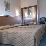 Ciudad De Compostela 3*