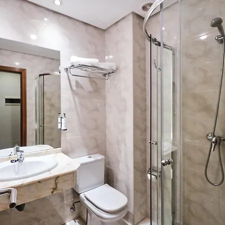 Ciudad De Compostela 3*