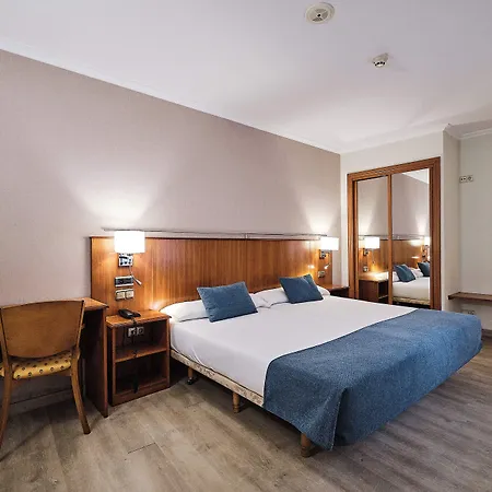 Ciudad De Compostela Hotel 3*