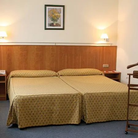 Hotel Ciudad De Compostela 3*