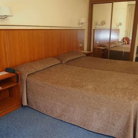 Ciudad De Compostela 3*