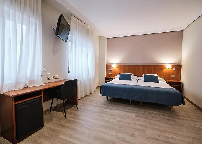 Ciudad De Compostela Hotel