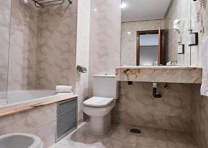 Hotel Ciudad De Compostela 3*