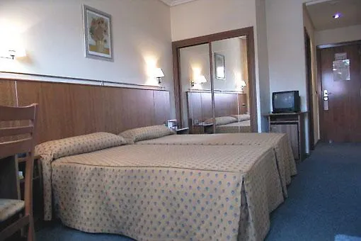 Ciudad De Compostela 3*